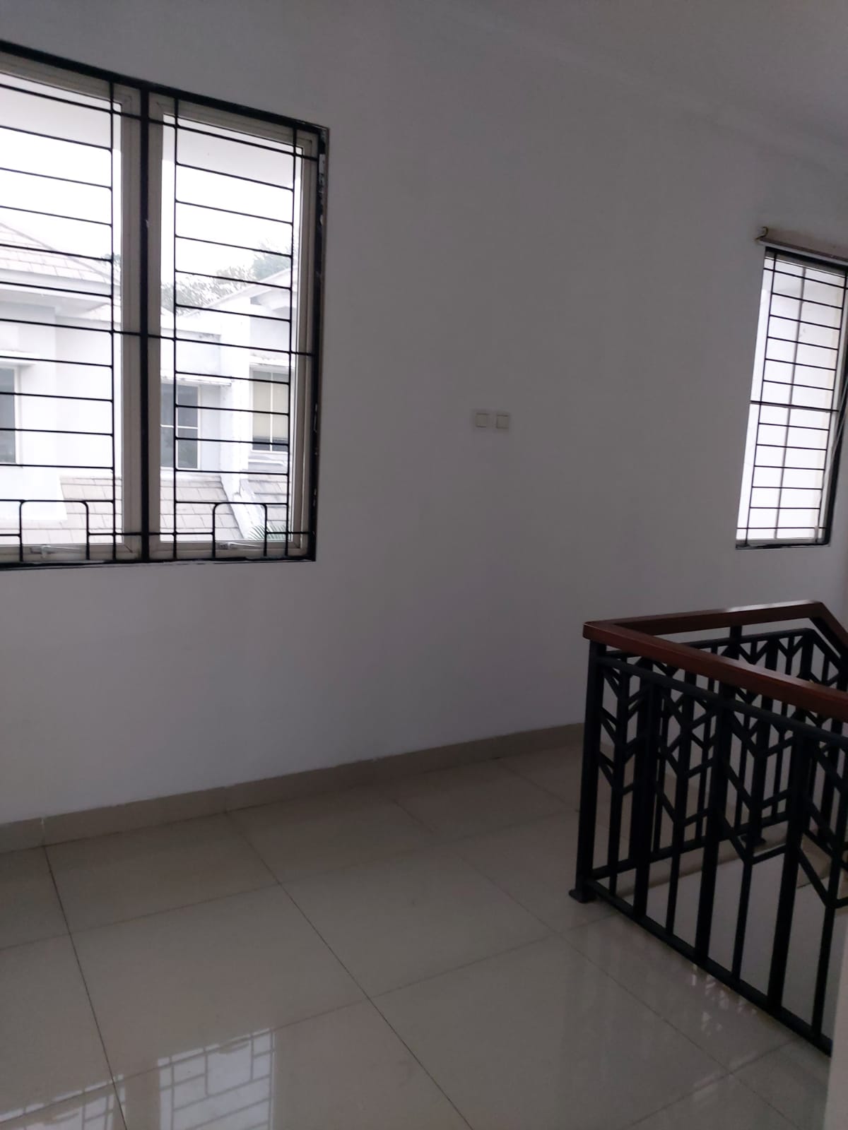 Rumah Disewakan Semi Furnished di Lippo Cikarang